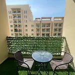 Al Thayyal 2 - The Greens - 2Br Apartment - Allsopp & Allsopp