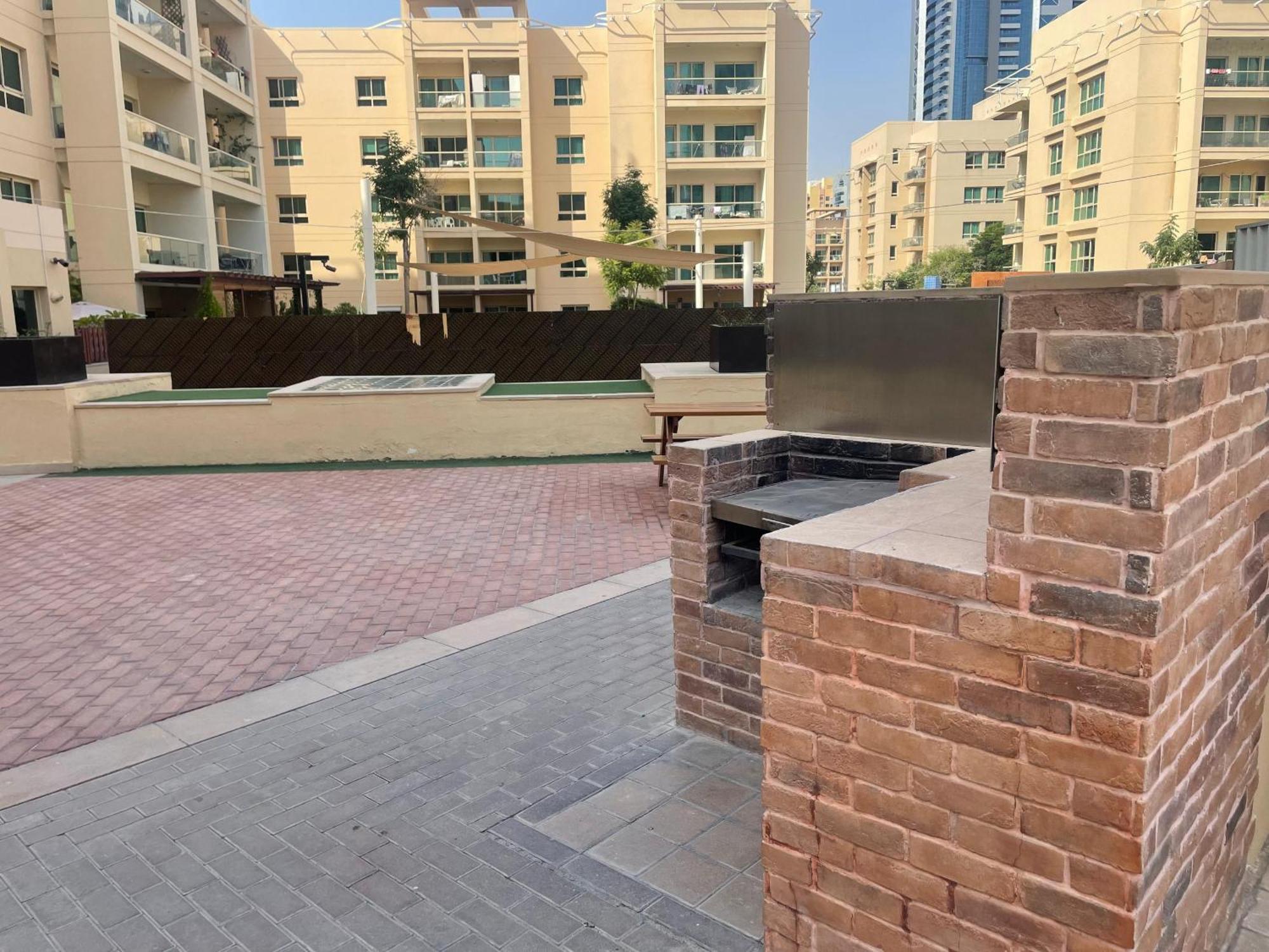 Al Thayyal 2 - The Greens - 2br - Allsopp & Allsopp * Dubai
